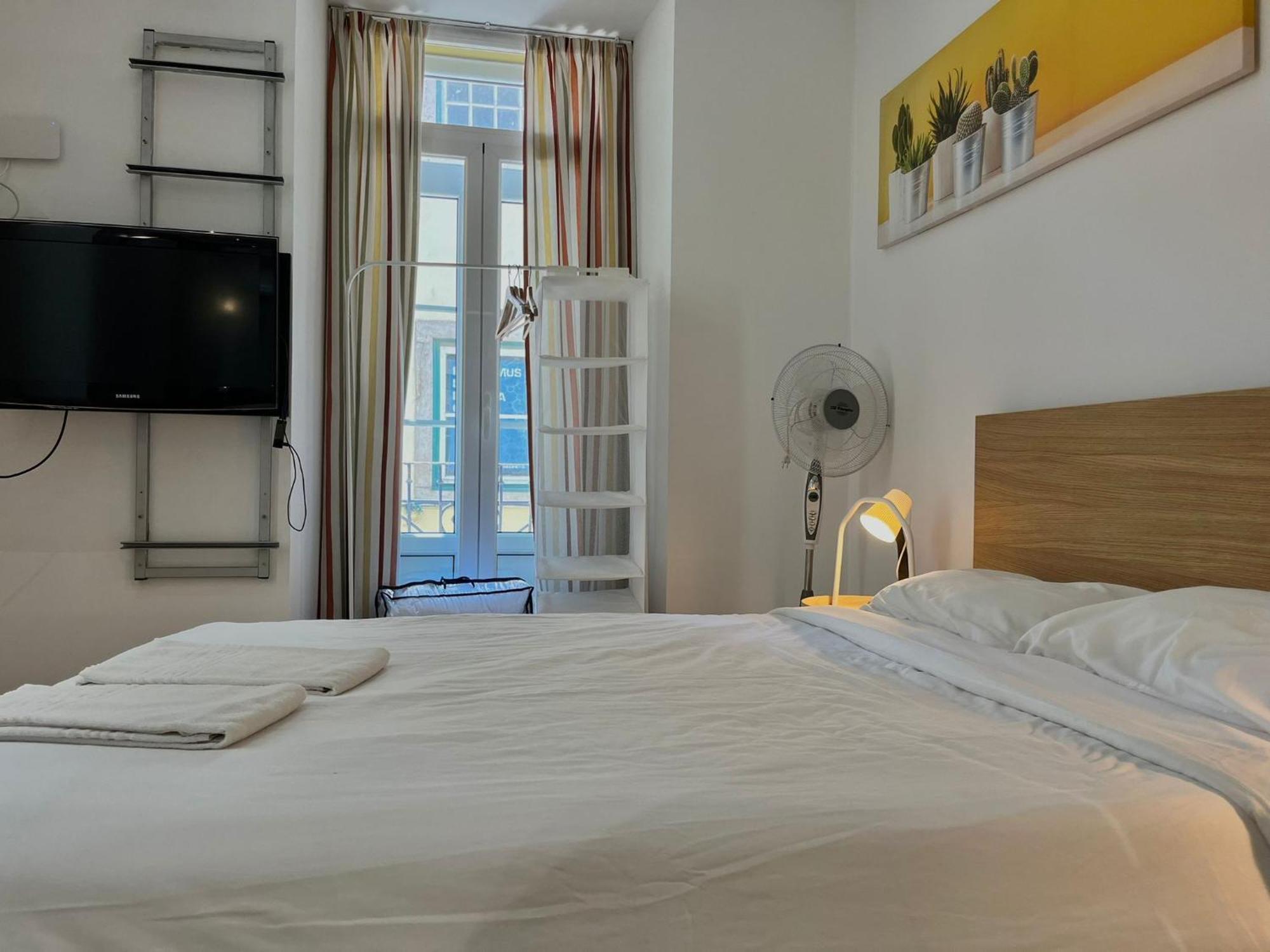 2 Bedroom Apartment - Bairro Alto Residence Лиссабон Экстерьер фото